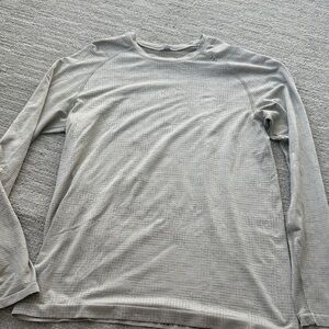 Lululemon Metal Vent Tech Long Sleeve